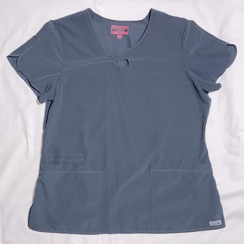 Med Couture 4 Ever Flex Pewter Scrub Top. Size XL Worn in Pharmacy Setting Only.